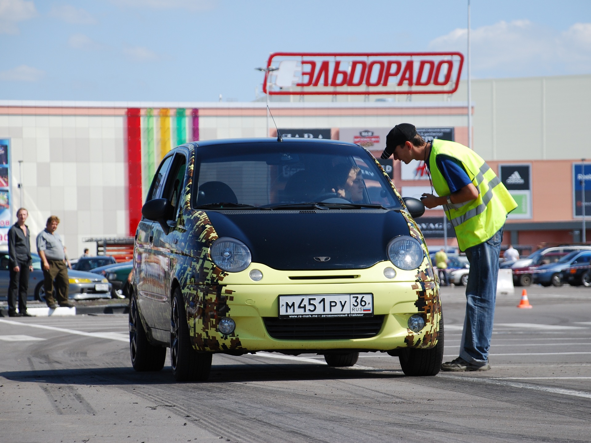 Соревнования по фигурному вождению 07.08.11 — Daewoo Matiz (M100, M150),  0,8 л, 2007 года | покатушки | DRIVE2