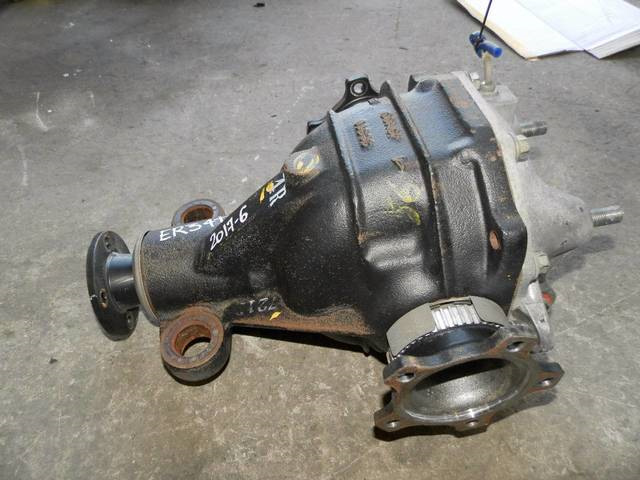 Редуктор nissan skyline r32. Защита чулок передний редуктор ниссан патрол. Редуктор nissan skyline. Редуктор r200 nissan skyline. Редуктор ниссан skyline lsd.