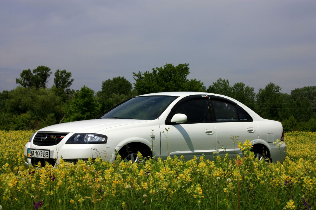 Almera classic b10