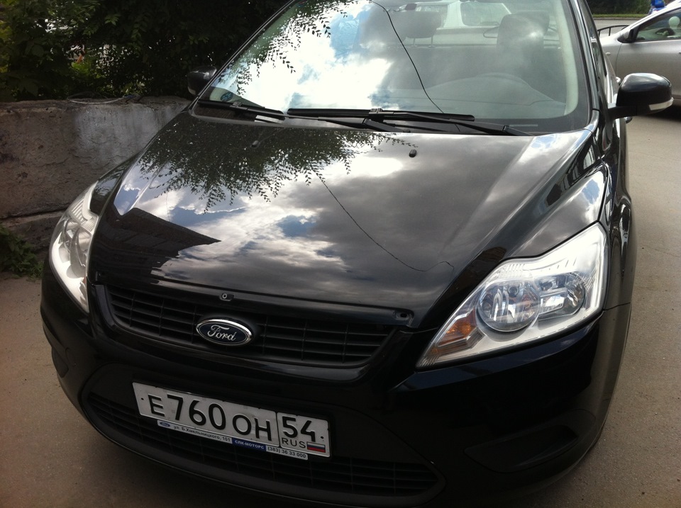 Накладка на капот в цвет кузова — Ford Focus II Hatchback, 1,6 л, 2010 ...