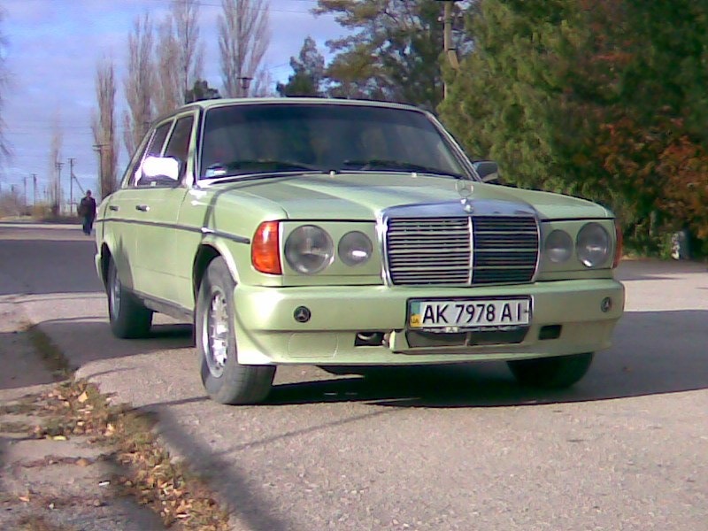 Гараж крокодилов - Mercedes-Benz W123, 2,4 л, 1982 года встреча DRIVE2