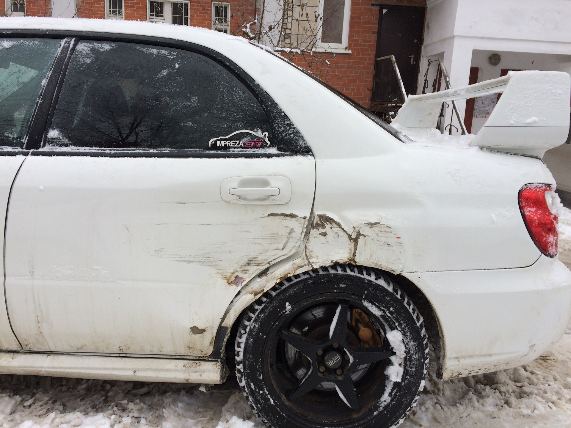 Снова помяли мне машину — Subaru Impreza WRX STI (GD), 2 л, 2004 года | ДТП  | DRIVE2