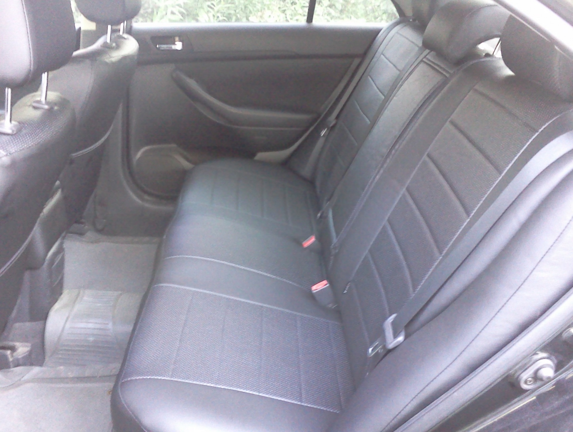 Купить Чехлы Тойота Авенсис