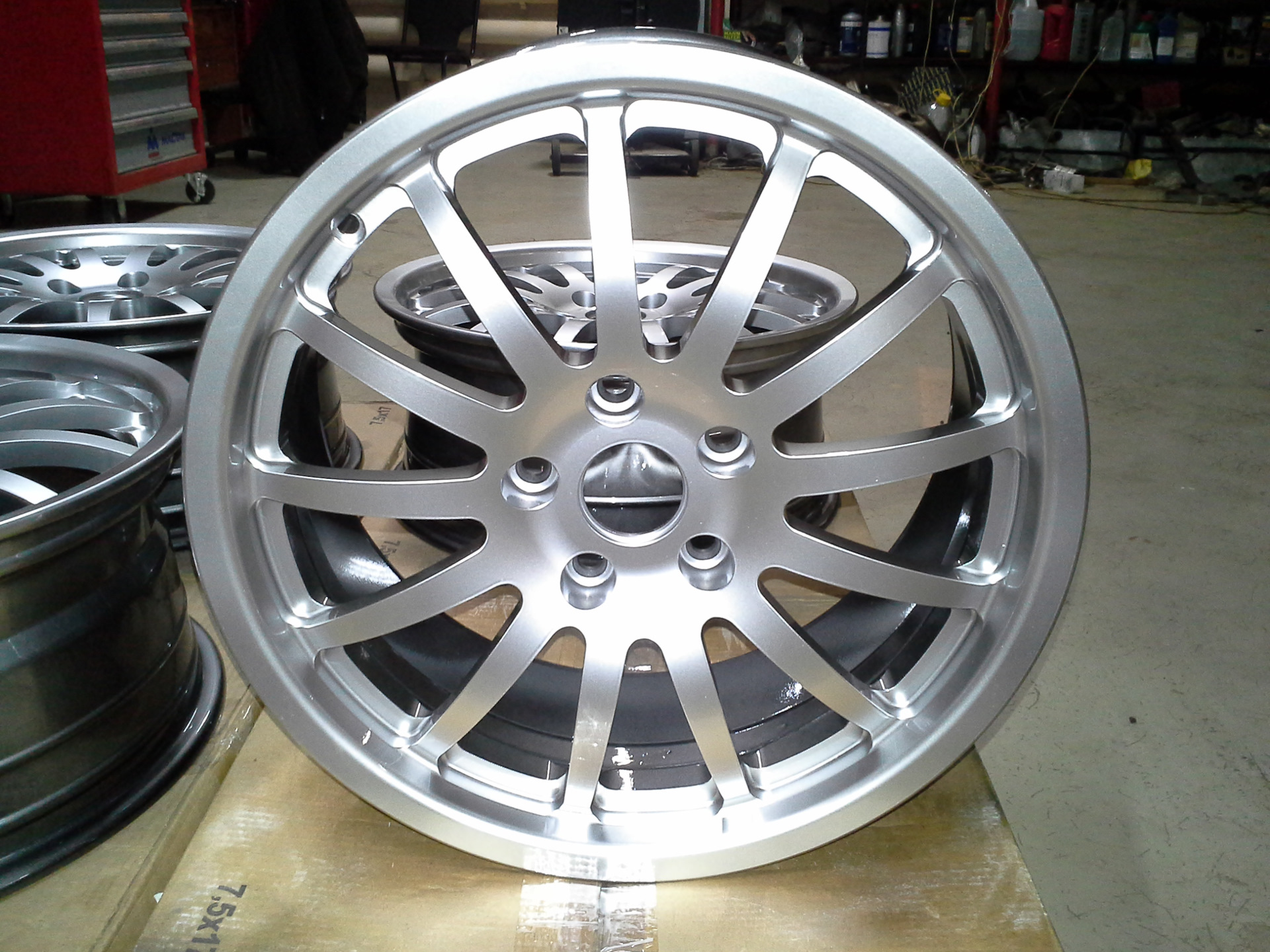 Всмпо zepp r14. Колесный диск proma гефест 7x16/6x139. Диски r16 tager tagaz. Диски тайгер. Тайгер на r18.