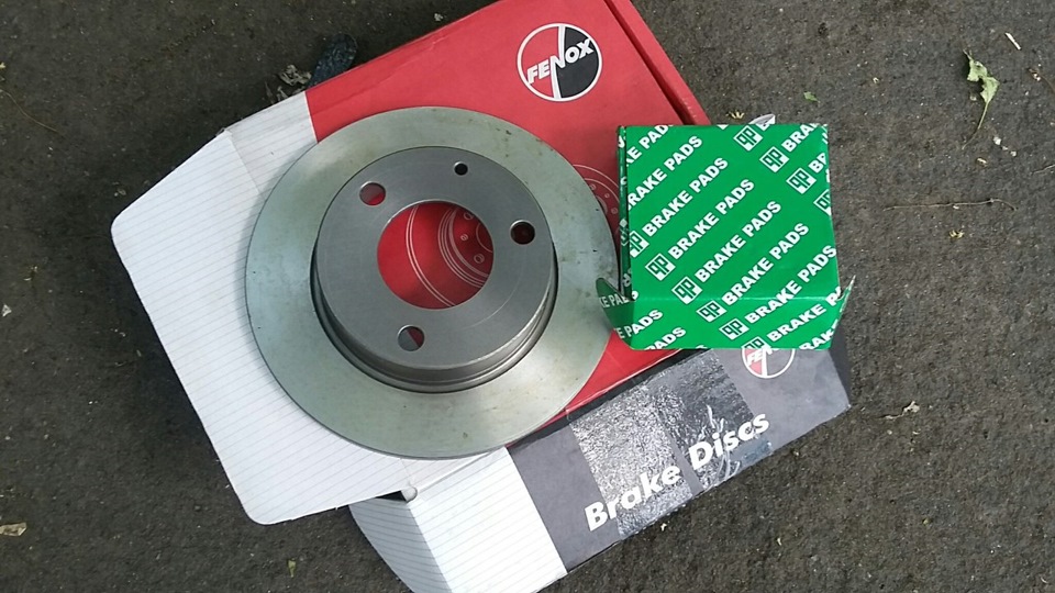 Тормозные диски и колодки — LADA 11113 Ока, 0,7 л., 2005 года | своими ...