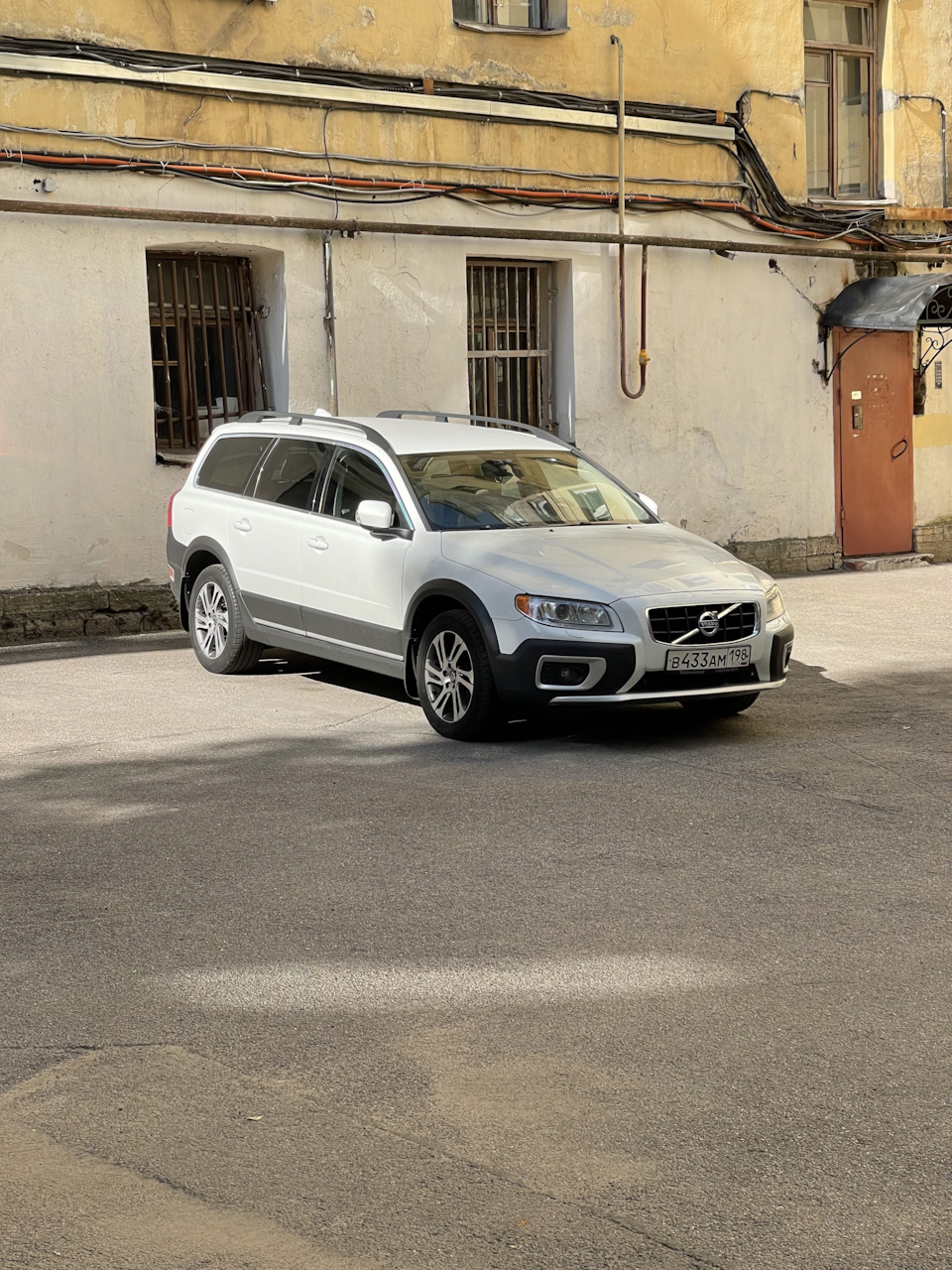 Неделя как за рулем — Volvo XC70 III, 2,4 л, 2012 года | наблюдение | DRIVE2