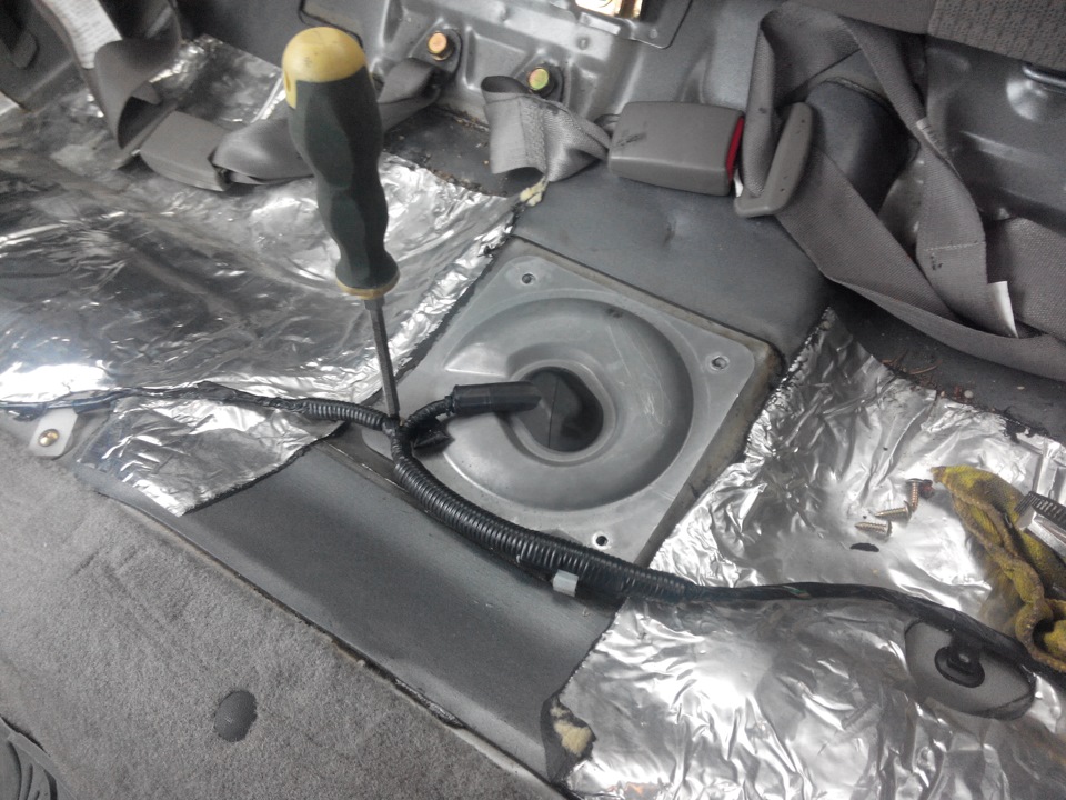 Замена фильтра бензина — Dodge Stratus Coupe (2G), 2,4 л, 2004 года ...