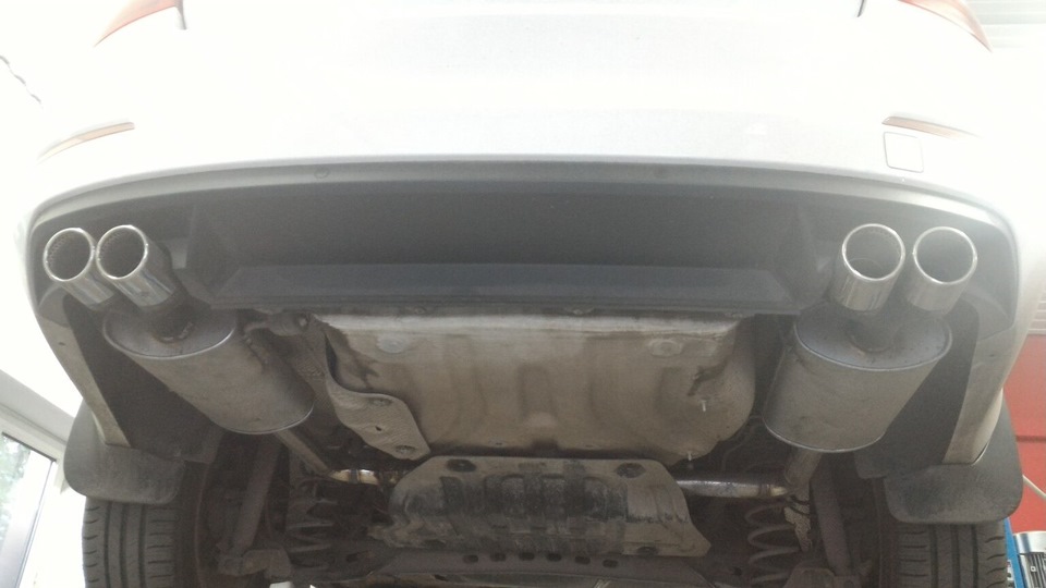 Выхлоп на две стороны — Skoda Octavia Mk3, 1,4 л, 2014 года | тюнинг ...