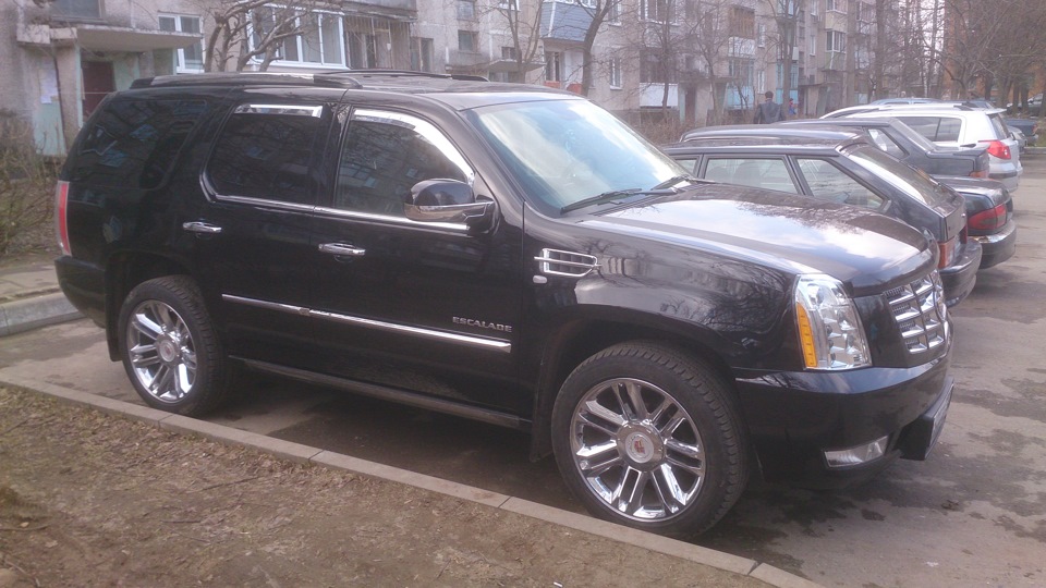 Cadillac Escalade r22