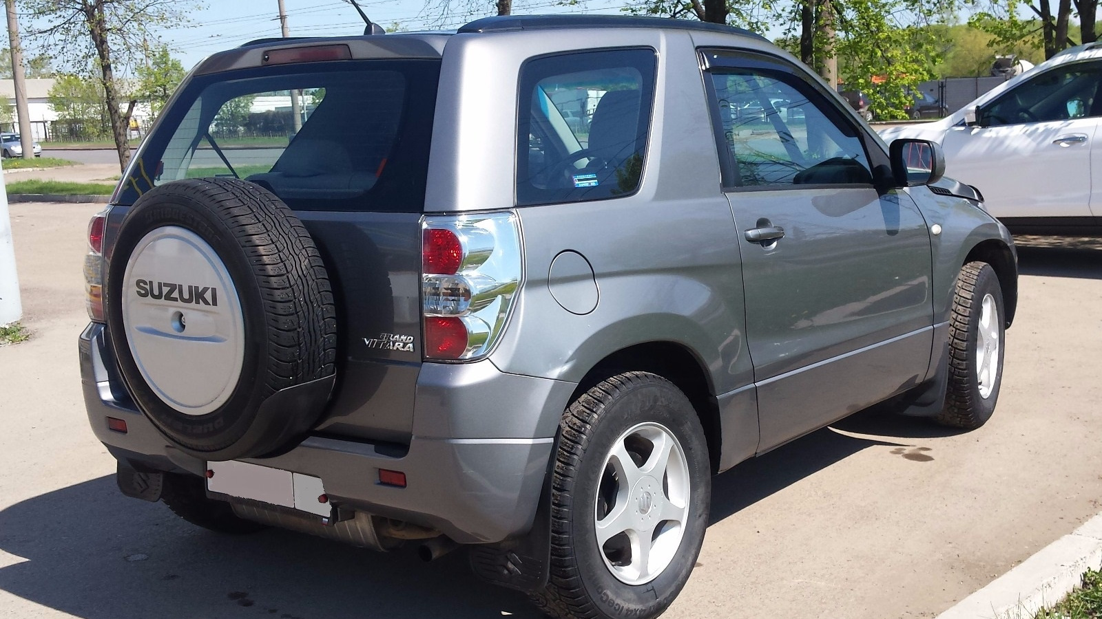 Suzuki Grand Vitara (2G) 1.6 бензиновый 2007 | Трехдверная на DRIVE2