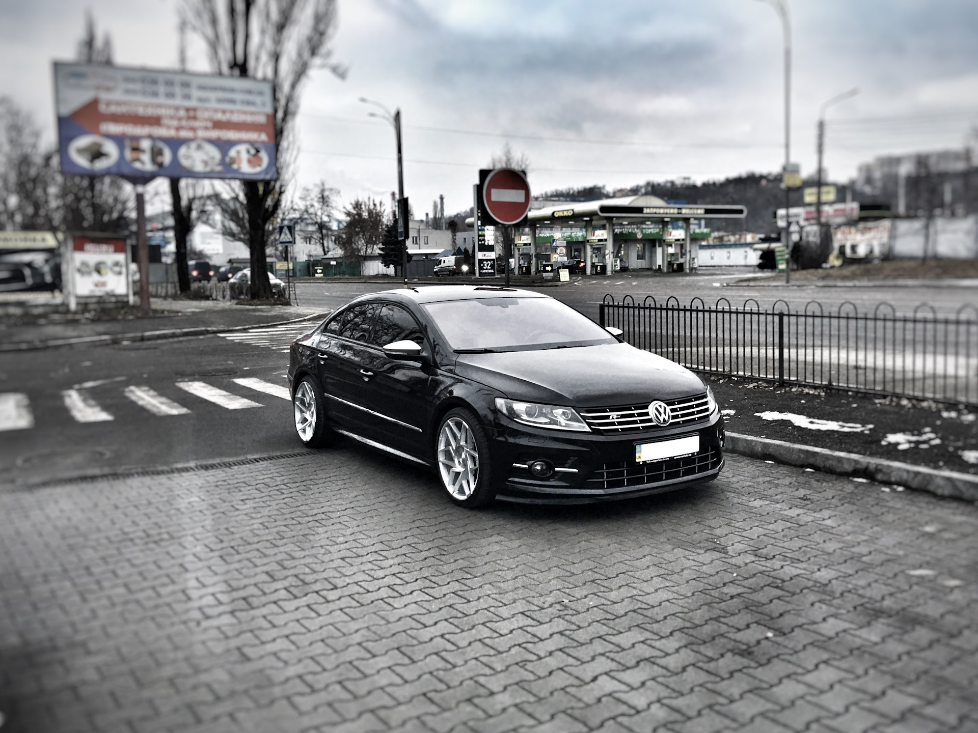 Volkswagen Passat b7 Black Tuning