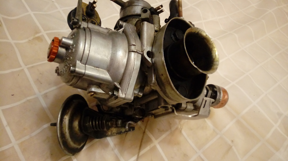 Стромберг 175 — Mercedes-Benz W123, 2 л, 1984 года | просто так | DRIVE2