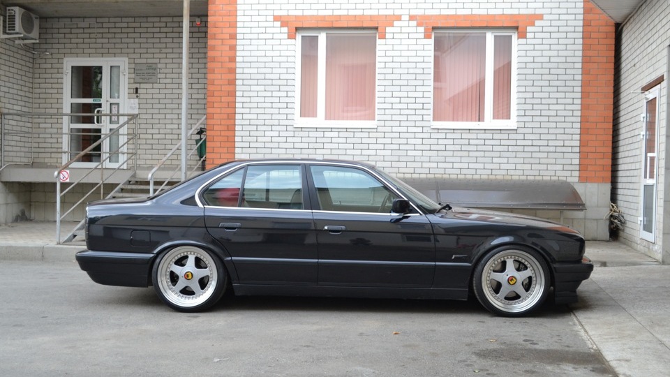 16 стиль. BMW e34 63 стиль. БМВ e34 4.0. BMW e34 32 стиль r16. BMW e34 r21.