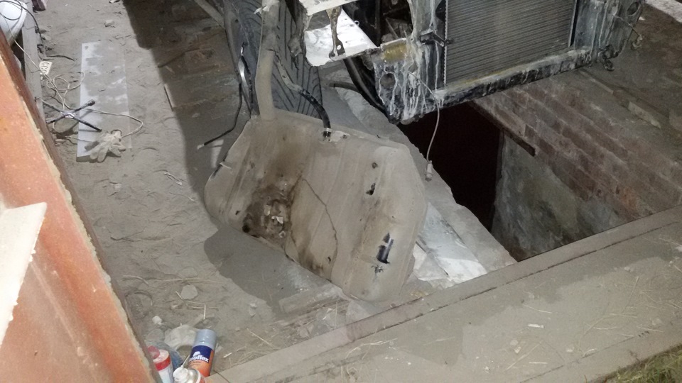 36. Как промыть бензобак — Lada 21093i, 1,5 л, 2001 года | кузовной ...