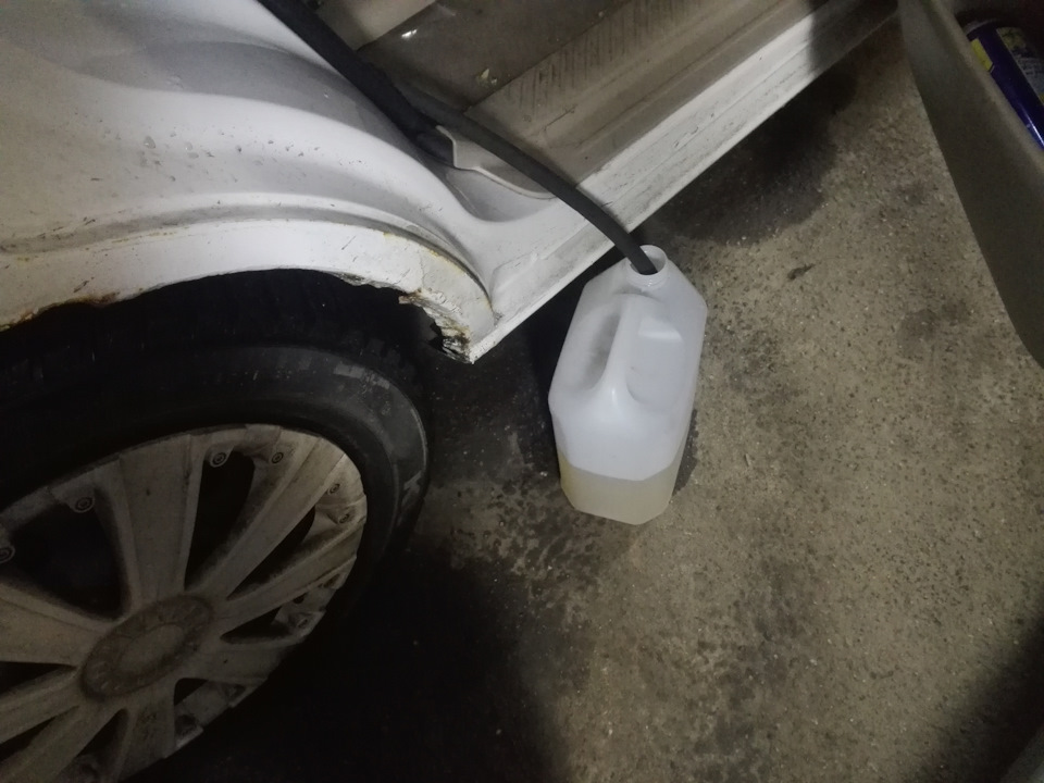 Снятие и промывка бензобака Mazda Premacy — DRIVE2