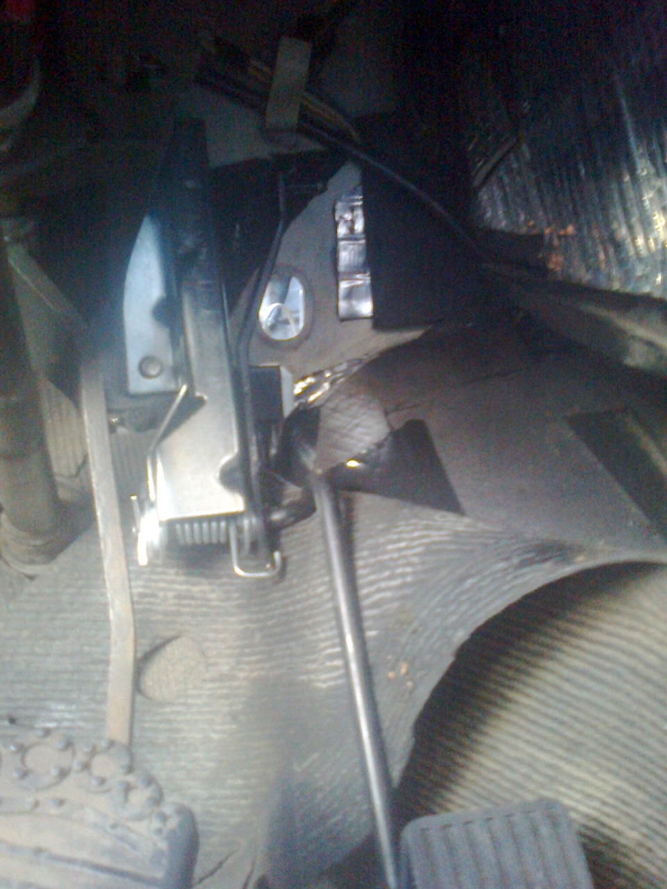 Переход на тросовый газ (инжекторная педаль) — LADA 21013, 1,5 л., 1986 ...