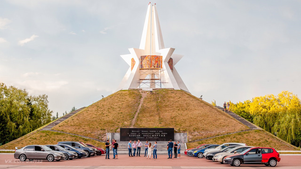 Долгожданный туалет на Кургане Бессмертия в Брянске строят на лыжной трассе и ок