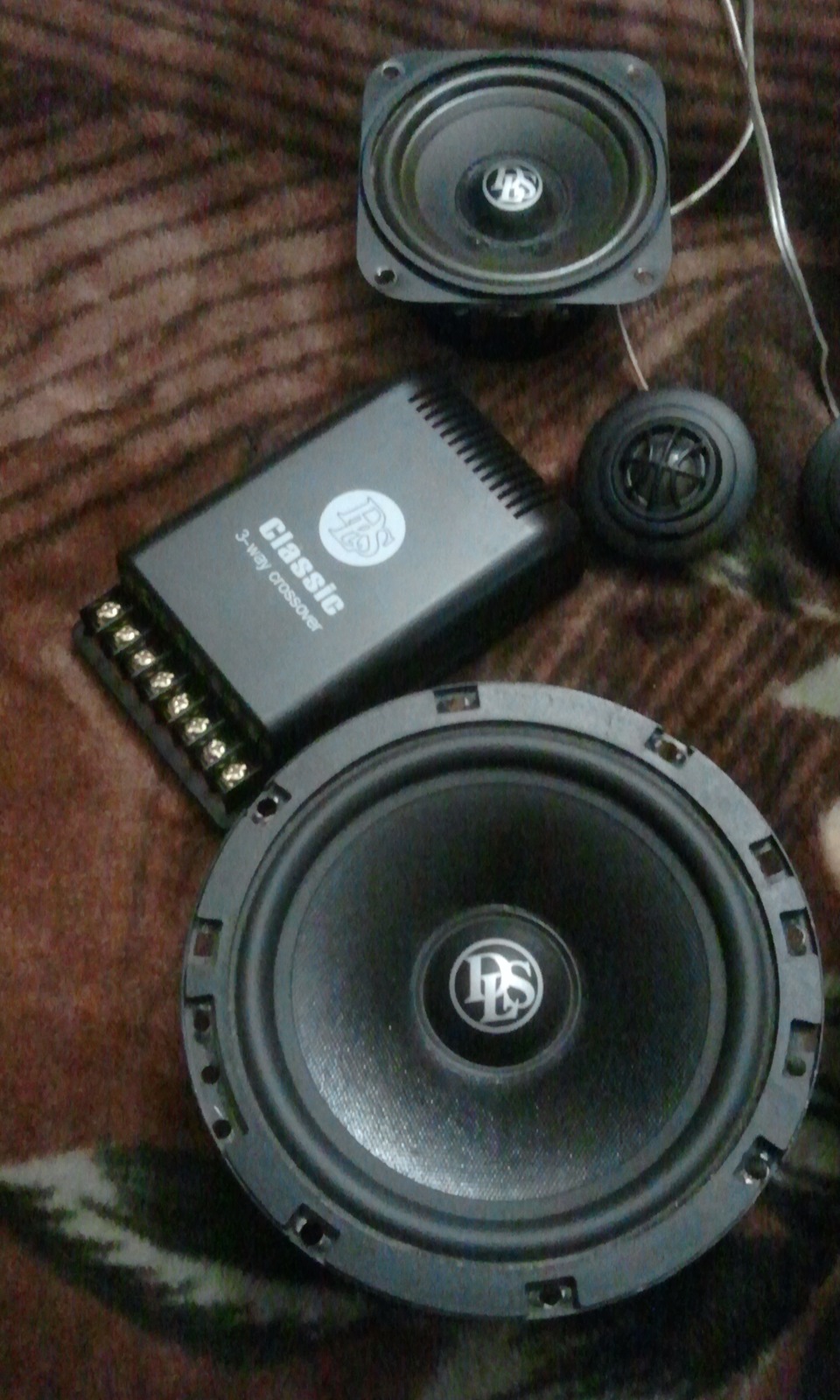 Компонентная акустика dls. Длс 3. 3х компонентная акустика урал. Dls 3 канальный усилитель. 3.