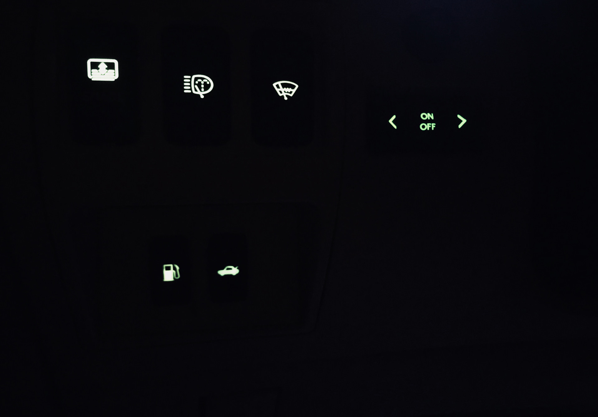 Пропала подсветка кнопок. Nokia 9300 подсветка кнопок. Лексус is 200 лампочка подсветки кнопках. Подсветка кнопок BRP. Подсветка кнопок в варочной панели.