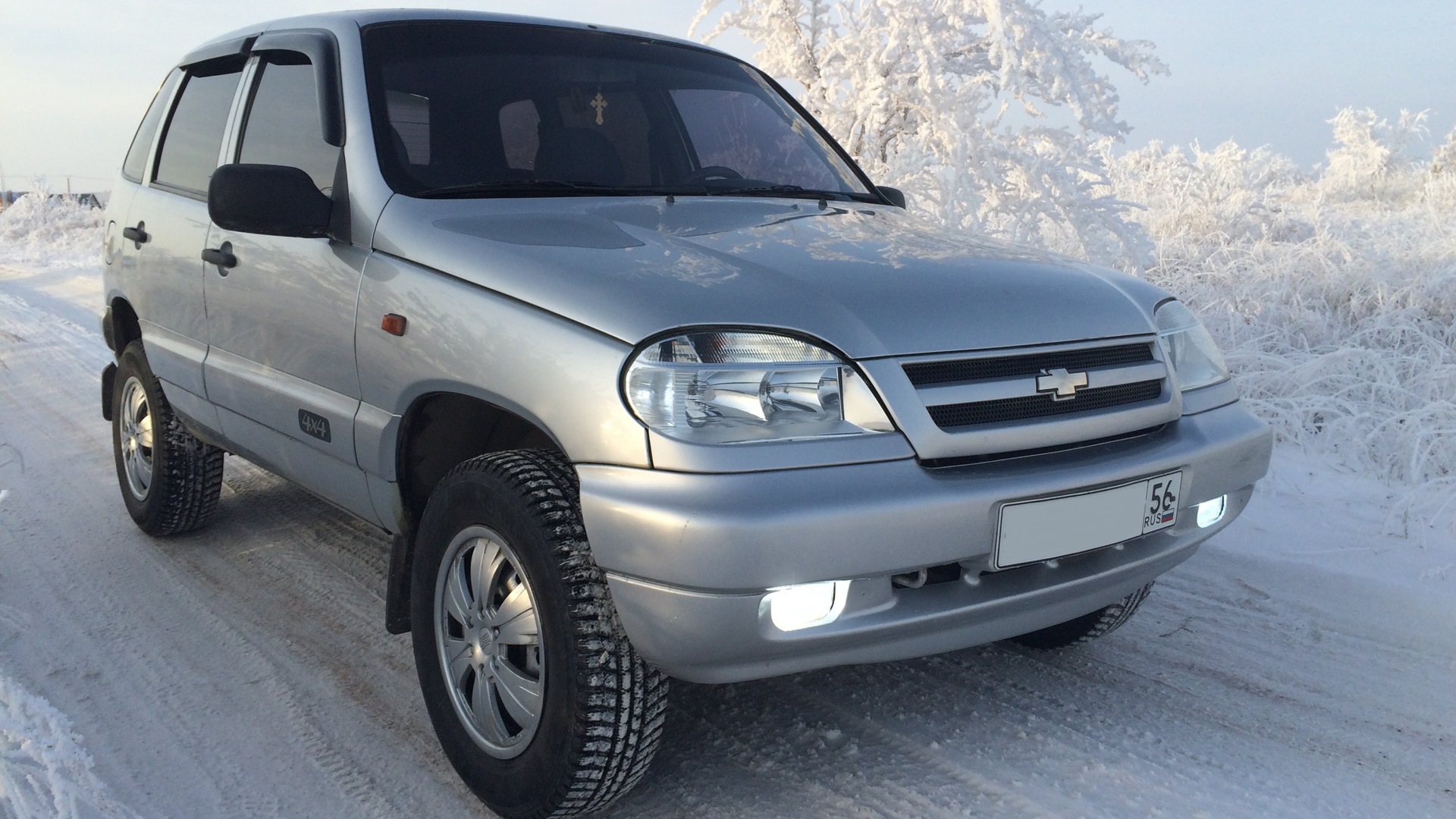 Нива шевроле 2005. Chevrolet Niva 2005. Niva Chevrolet 2005 года. Шевроле Нива 2005 года. Шевроле Нива 2005 год зима.