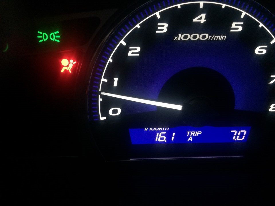 Почему может быть такой жуткий расход? — Honda Civic 4D (8G), 1,8 л ...