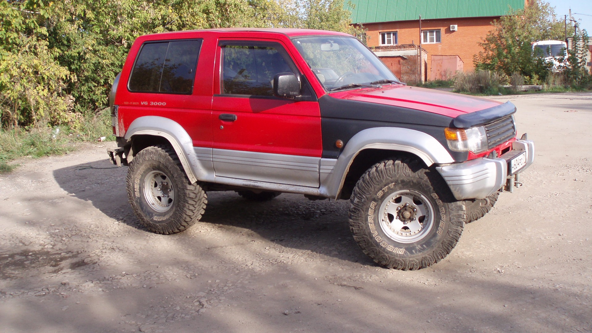 Mitsubishi pajero 2 двери