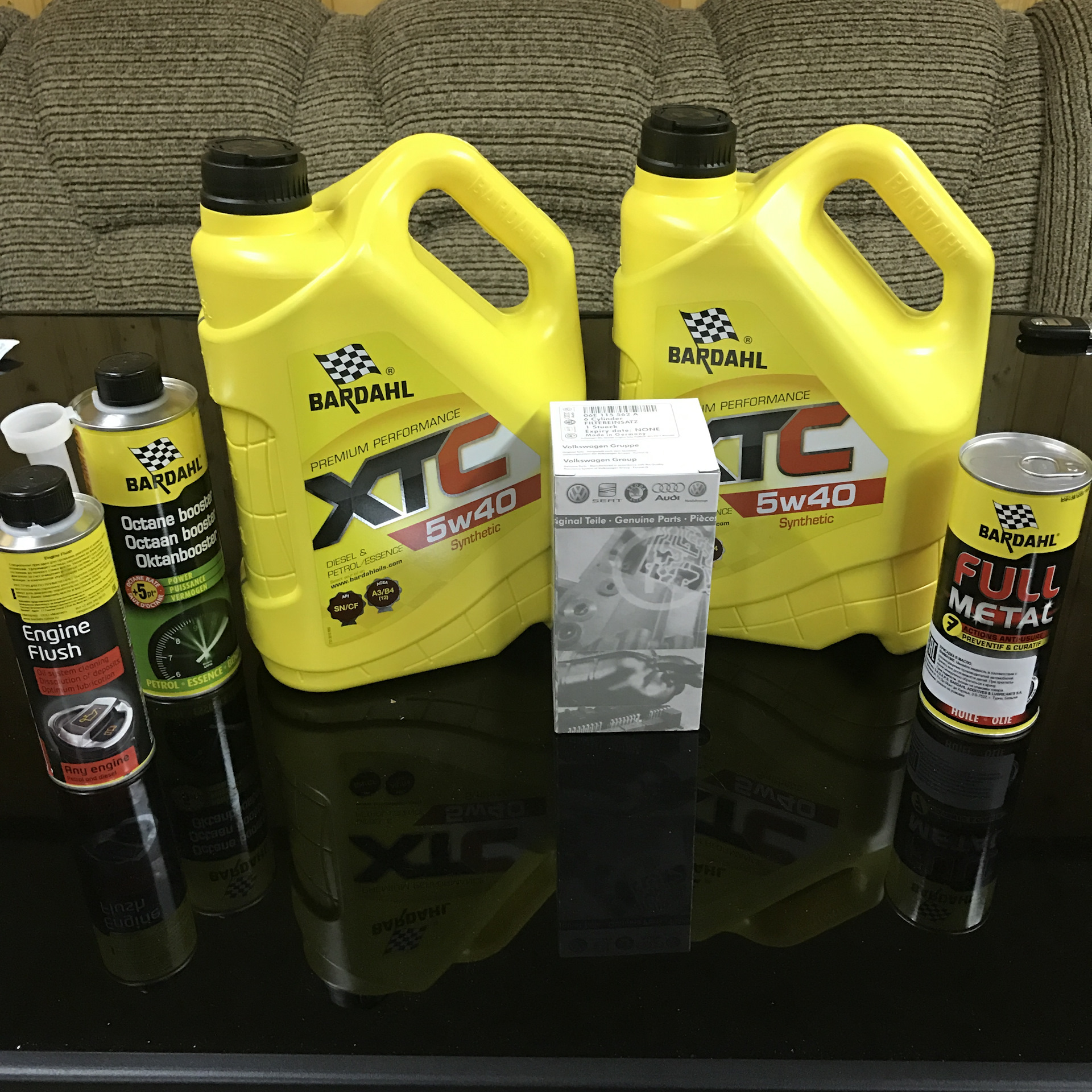 Mobil velocite №10 (20л) 145022. Масло для мазда 6 gh. Mobil 071924252172 масло трансмиссионное. Лотос маслом. Castrol gtx 5w-30 a5/b5.