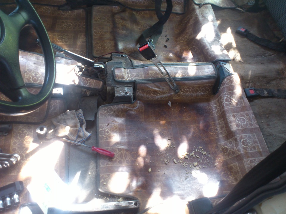 Замена линолеума на ковролин — Lada 2101, 1,5 л, 1972 года | стайлинг ...