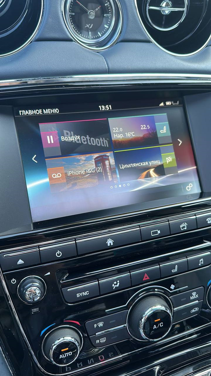 Родной дисплей — Jaguar XF (2G)