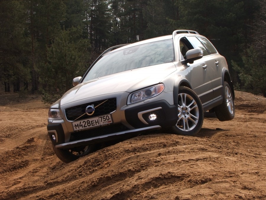 volvo xc70 1