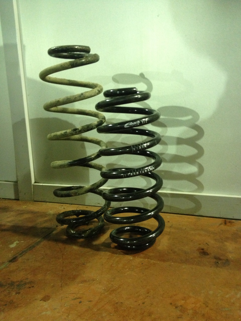 Разница пружин сток и Eibach pro kit -30 — Volkswagen Jetta VI, 1,4 л ...