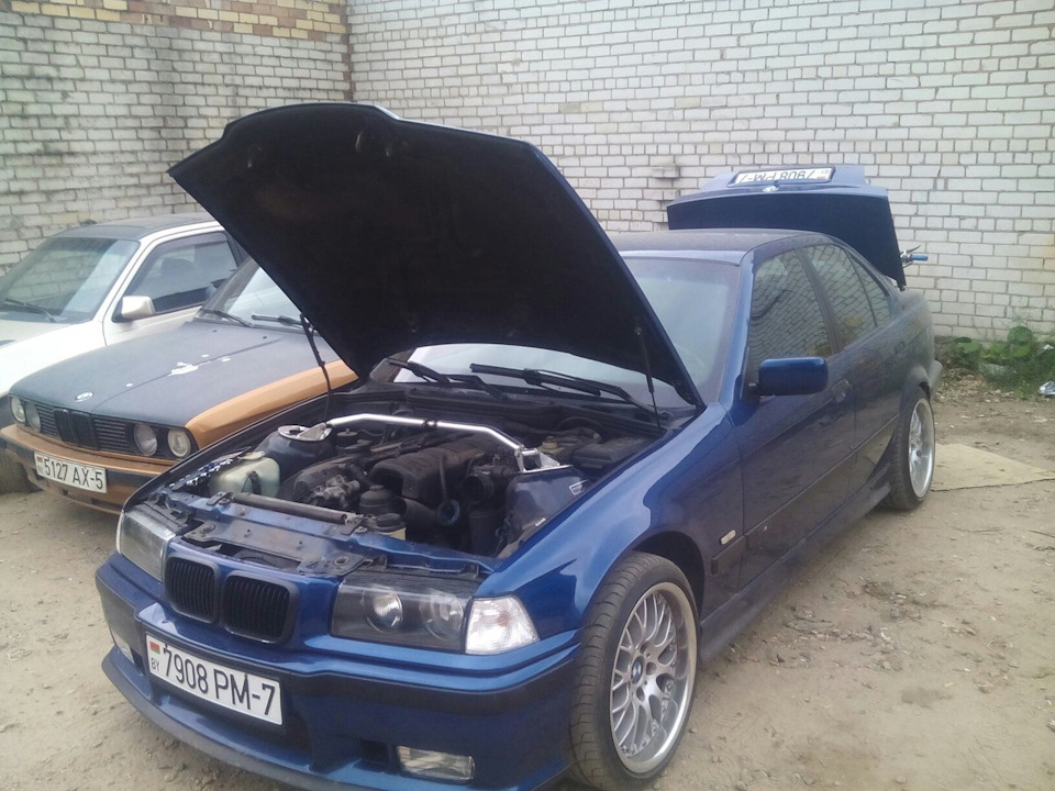 Заменил трапецию дворников — BMW 3 series (E36), 2,8 л, 1996 года ...