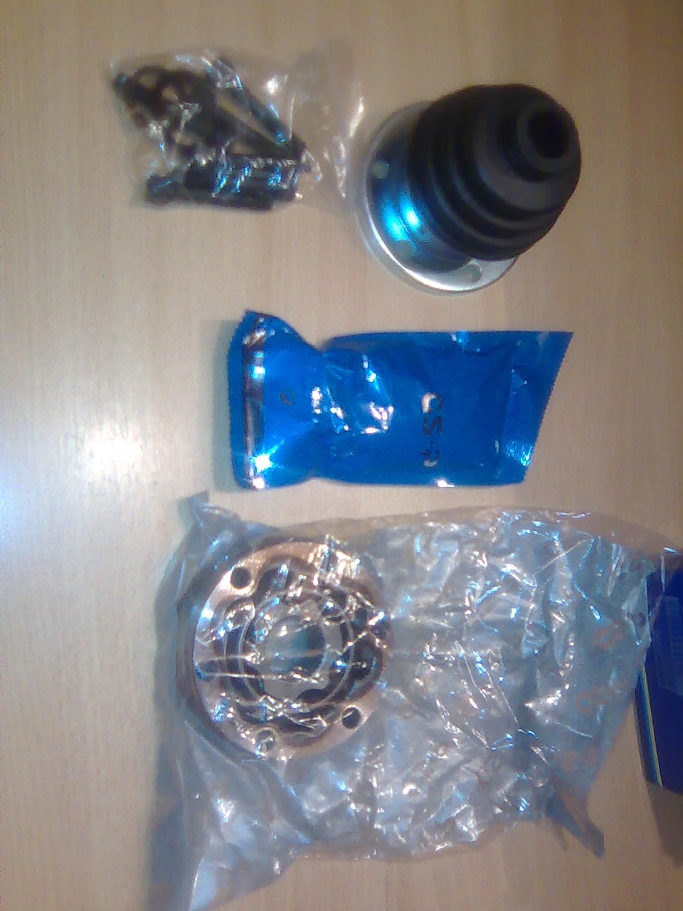 Замена внутреннего ШРУСа и маленькое то ли расстройство — то ли радость ...