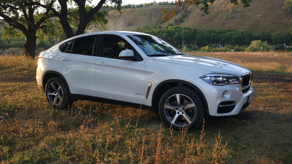 BMW x5 белый перламутровый