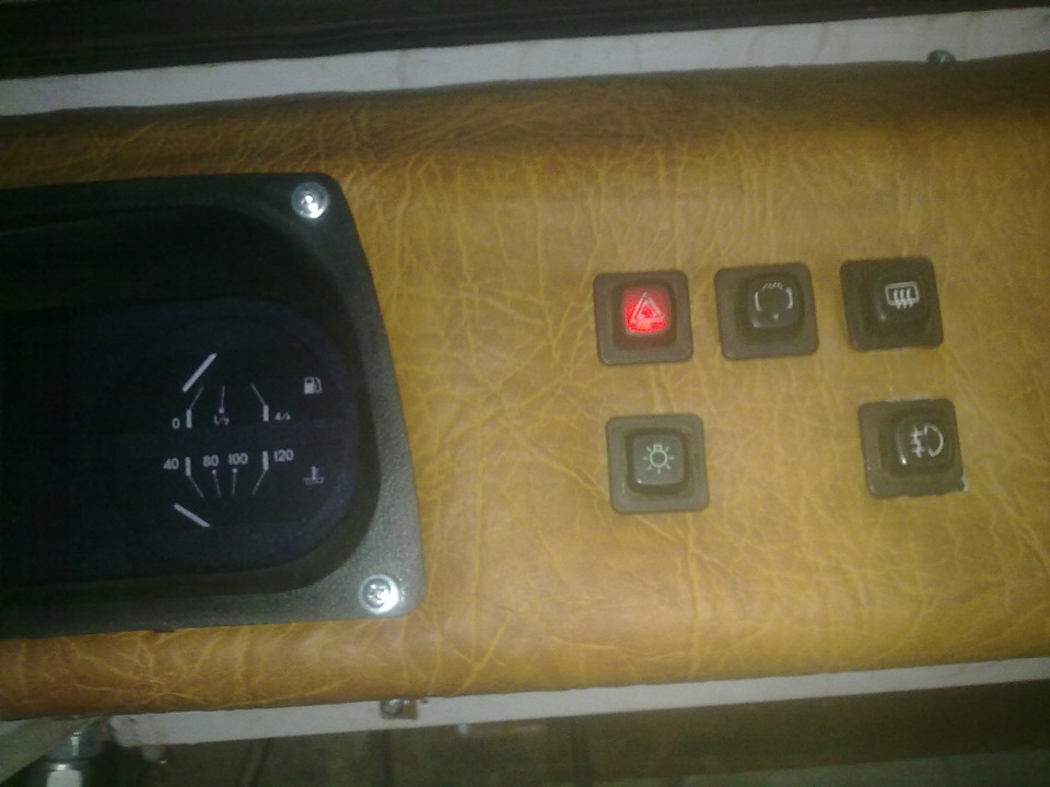 торпеда и приборка с таврии. — ЛуАЗ 969, 1,9 л, 1978 года | фотография ...