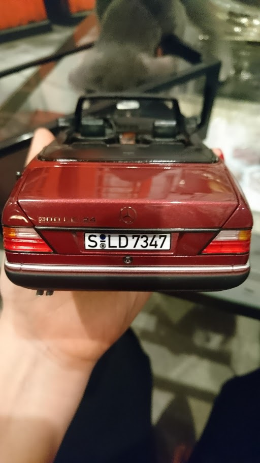 попка — Mercedes-Benz E-Class (W124)