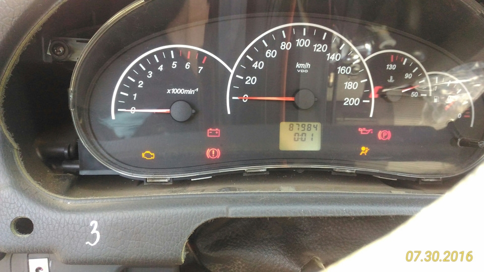 Замок зажигания — Lada Приора хэтчбек, 1,6 л, 2010 года | визит на ...