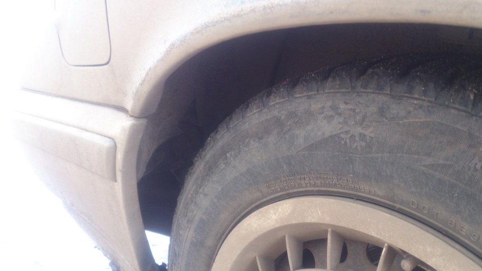 Замена подкрылка, и соединителя датчика ХХ — BMW 5 series (E34), 2,5 л ...