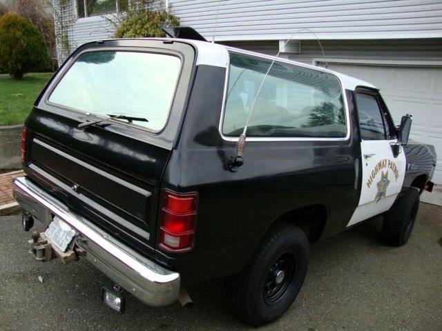 Dodge Ramcharger Police