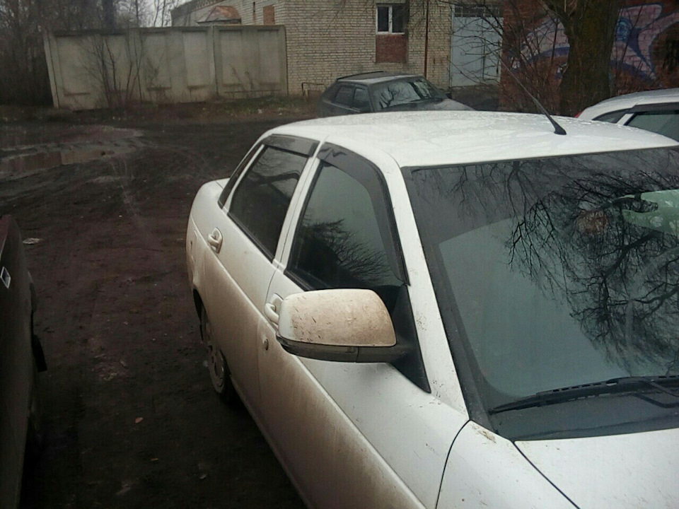 Ветровики — Lada Приора седан, 1,6 л, 2014 года | аксессуары | DRIVE2