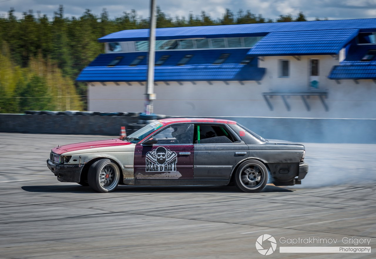 Nissan Laurel c33 s13