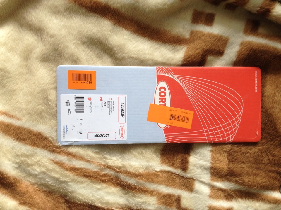 Прокладка клапанной крышки Corteco и герметик ABRO — Opel Astra F, 1,6 ...