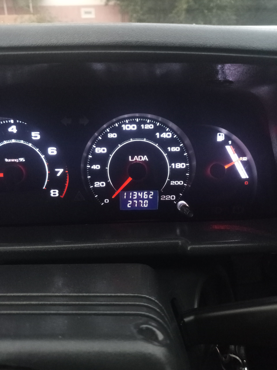 Очередная замена масла в двигателе. Лукойл генезис универсал 5w-40 ...