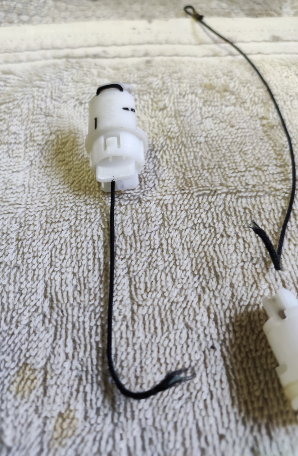 Вот эта нитка порвалась. — Nissan X-Trail II (t31)