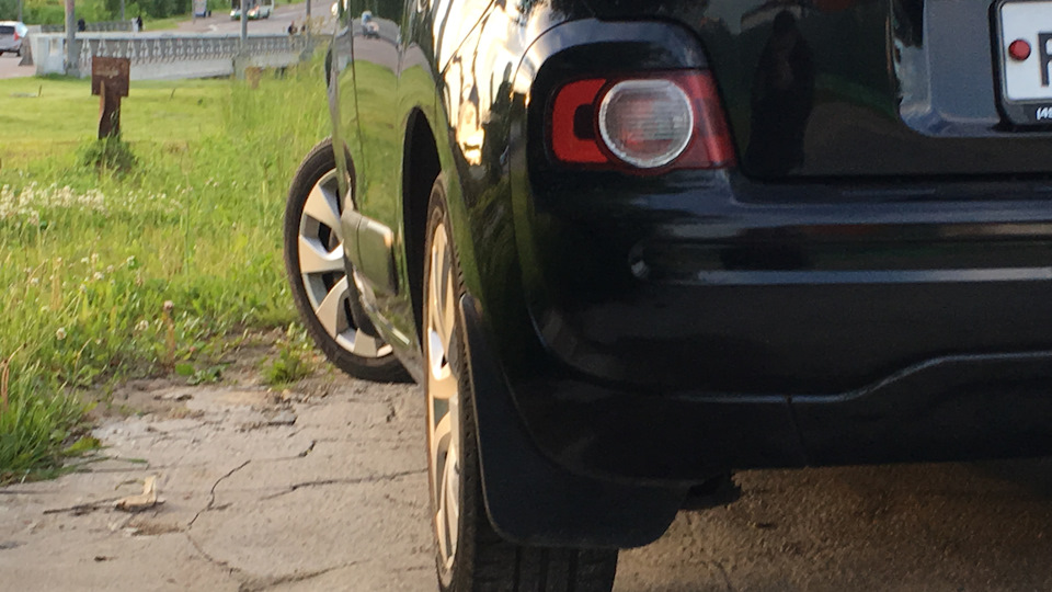 Стала колом педаль тормоза — Citroen C3 Picasso, 1,6 л, 2012 года ...