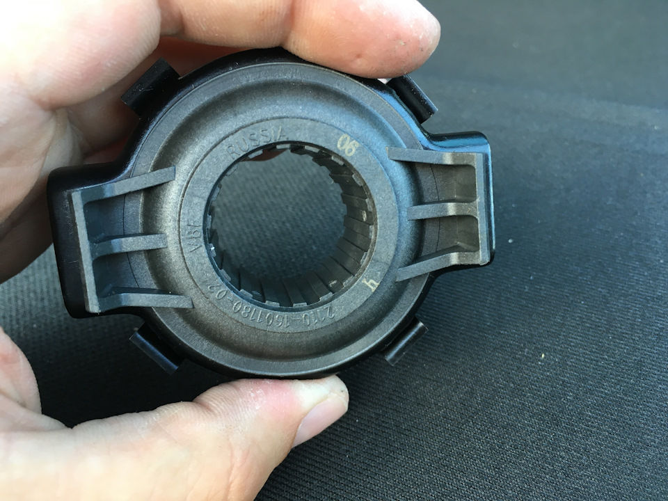 Выжимной из комплекта для МКПП. — Lada Гранта Лифтбек (1G)