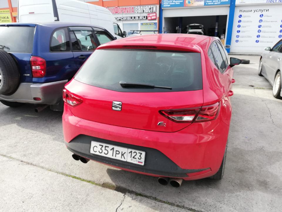 Фото в бортжурнале SEAT Leon FR (Mk3)