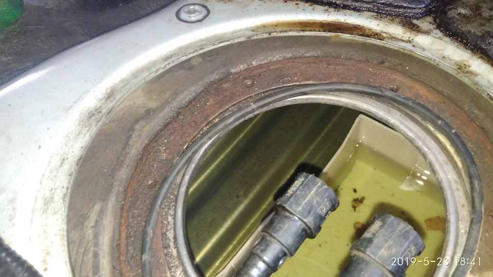 Купить Бензонасос Ниссан А32