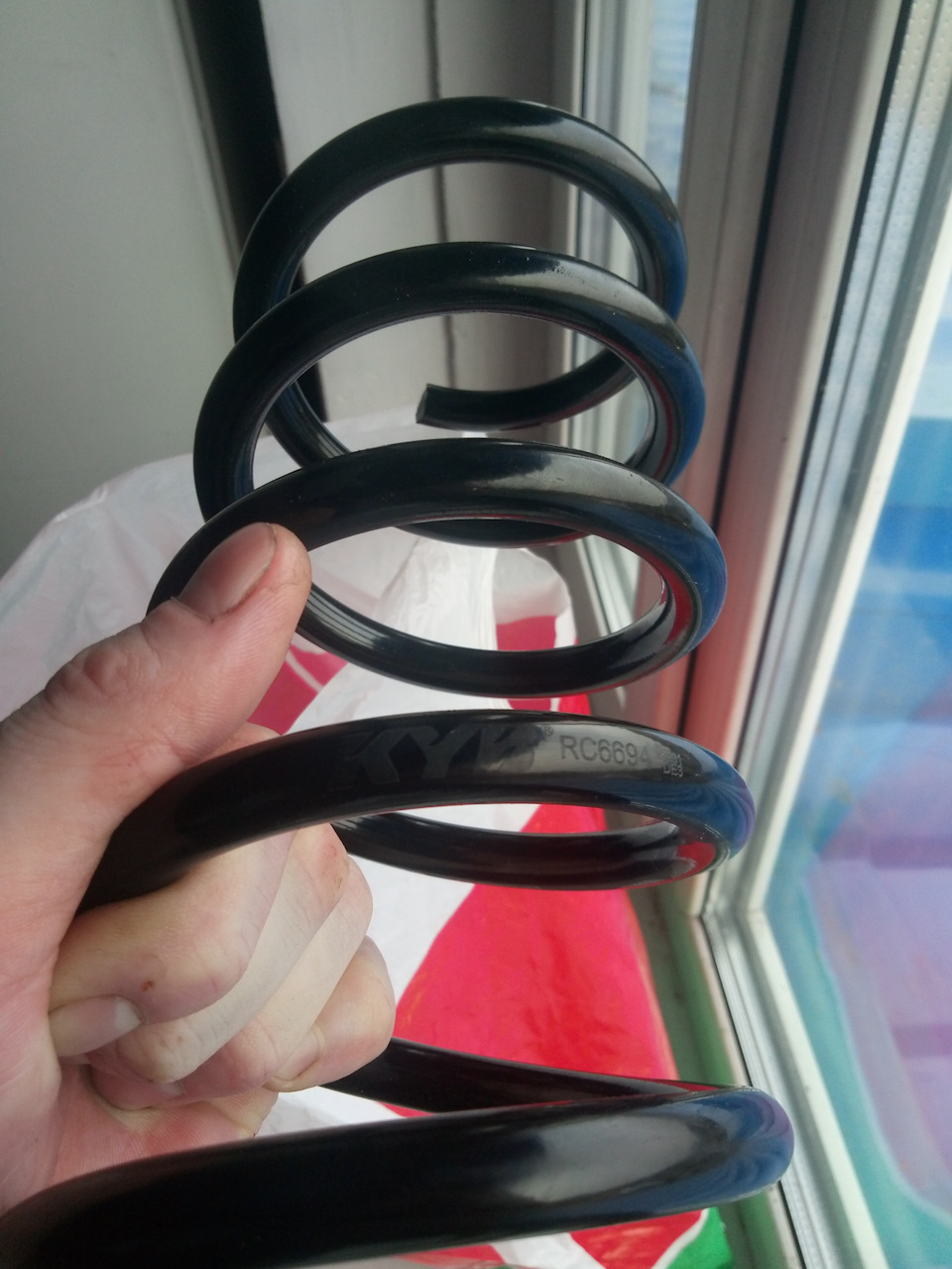 задние пружины на гелендваген 1995 года. пружины мерседес гелендваген. пружины брабус w463. пружины усиленные камри. пружины гелендваген.