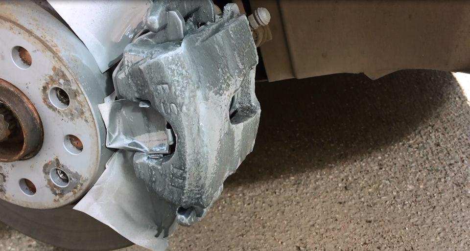 Установка видеорегистратора на заднее стекло. — Audi A4 (B7), 3 л, 2005 ...